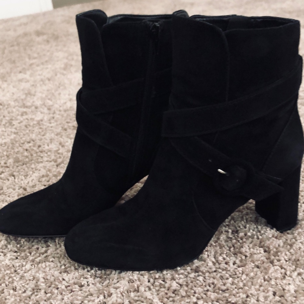 Ann Taylor LESLEY SUEDE BLOCK HEEL BOOTIES